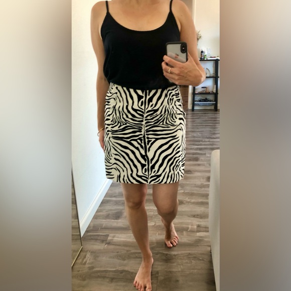 Black White Zebra Print Velvet Mini Skirt Vintage Georgiou Studio Size XS 2 - Picture 2 of 6